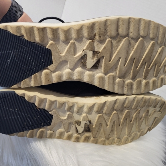 Aldo Men's Black Leather Ankle Boots, Size 11 - Picture 5 of 7